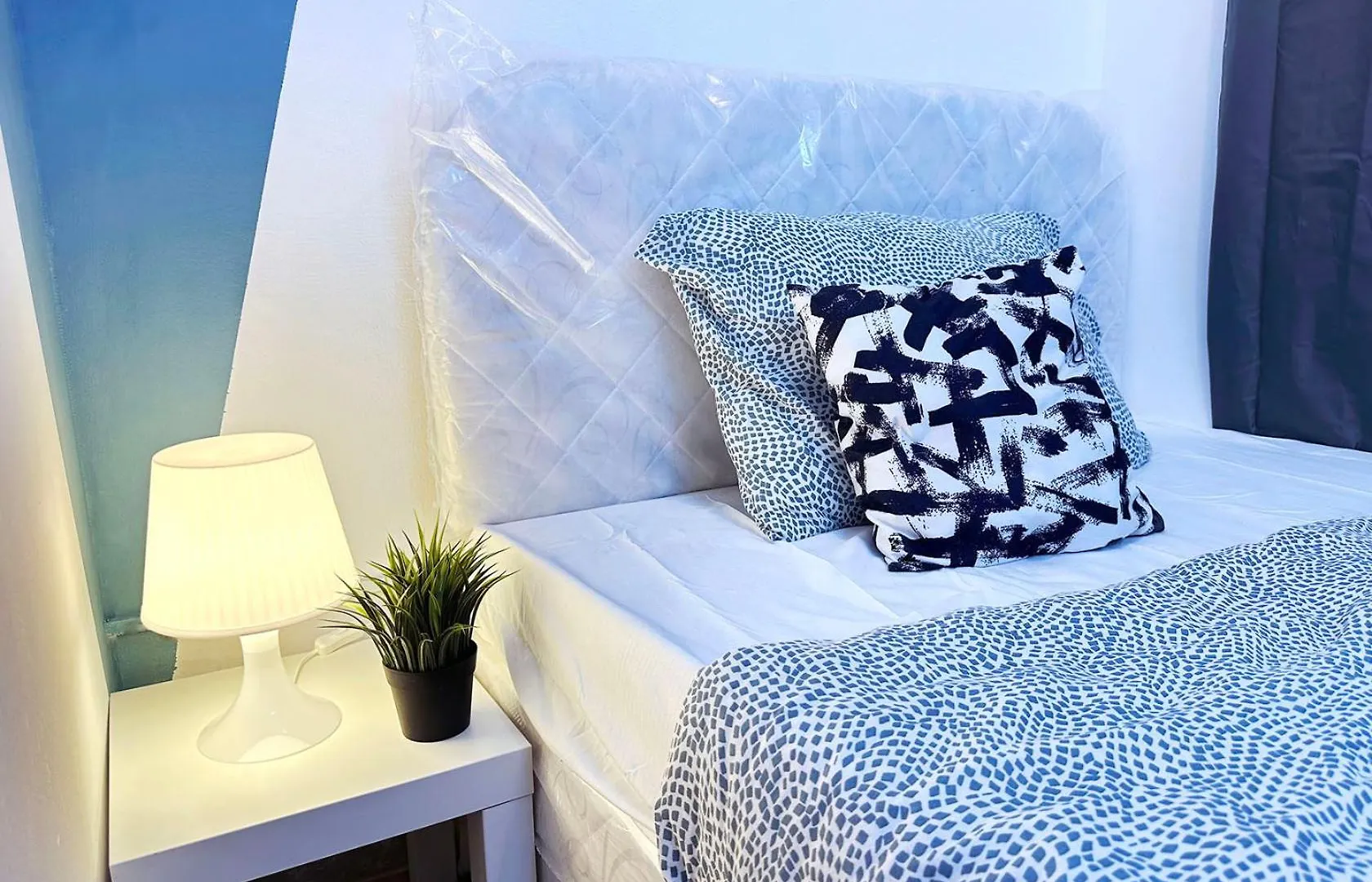 Inspire Partition Room In Al Seef Near Burjuman Metro Dubai Homestay