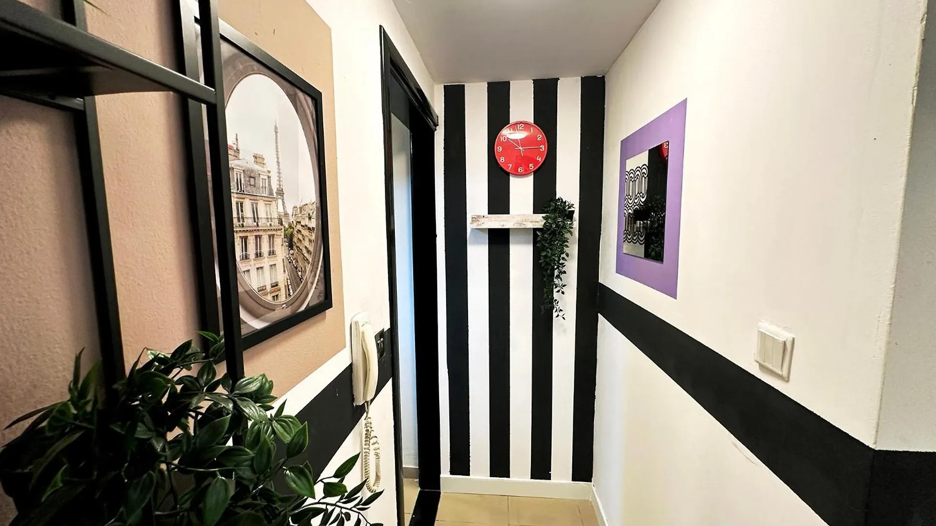 Homestay Inspire Partition Room In Al Seef Near Burjuman Metro Dubai